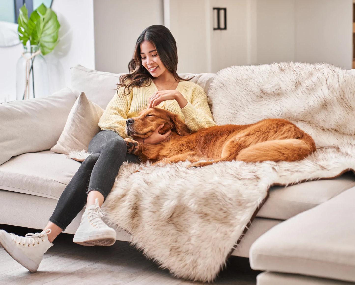 Pelsbarn™ Waterproof Throw Blanket